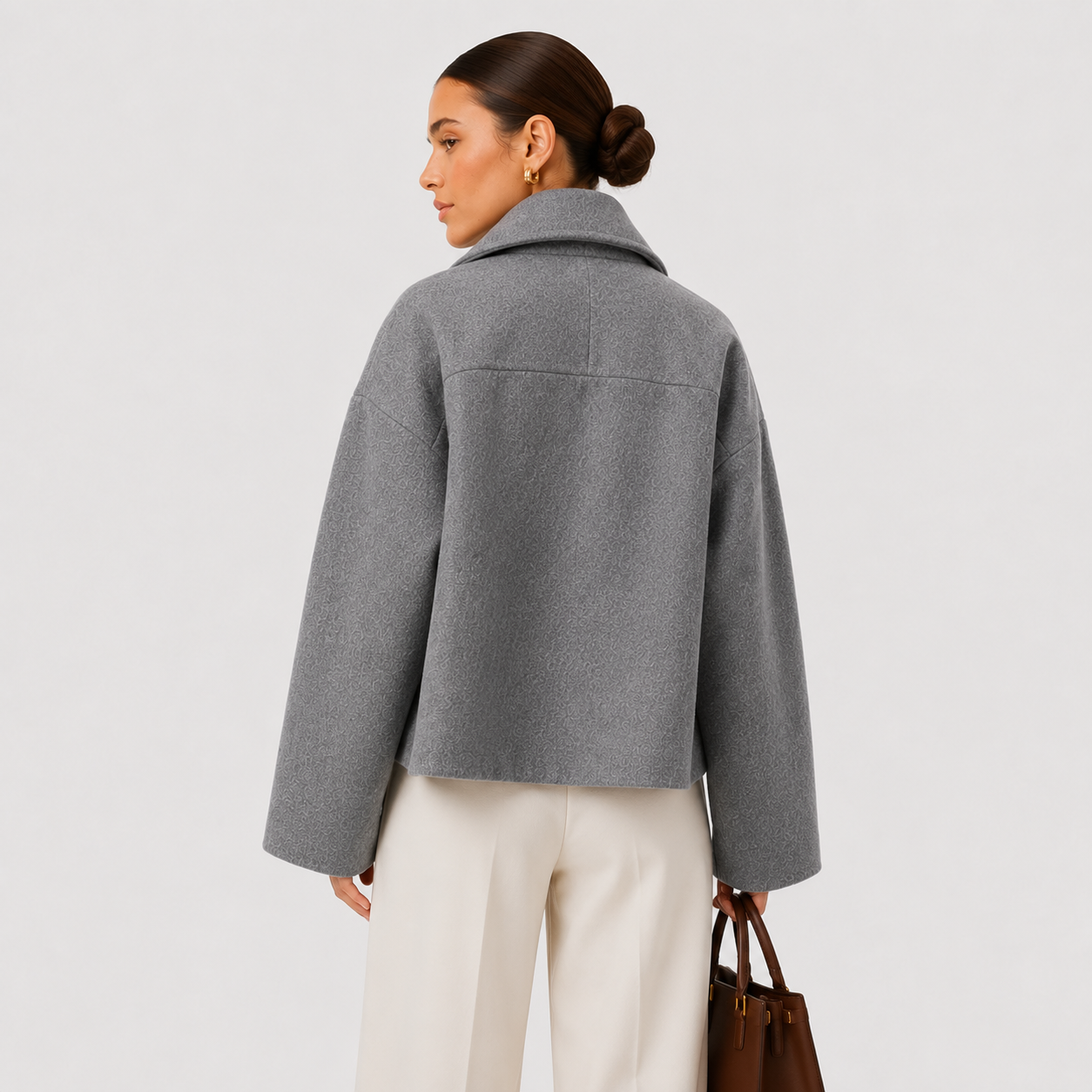Valeria Wool Cropped Jacket – Oversized-Collar Double-Breasted Outerwear