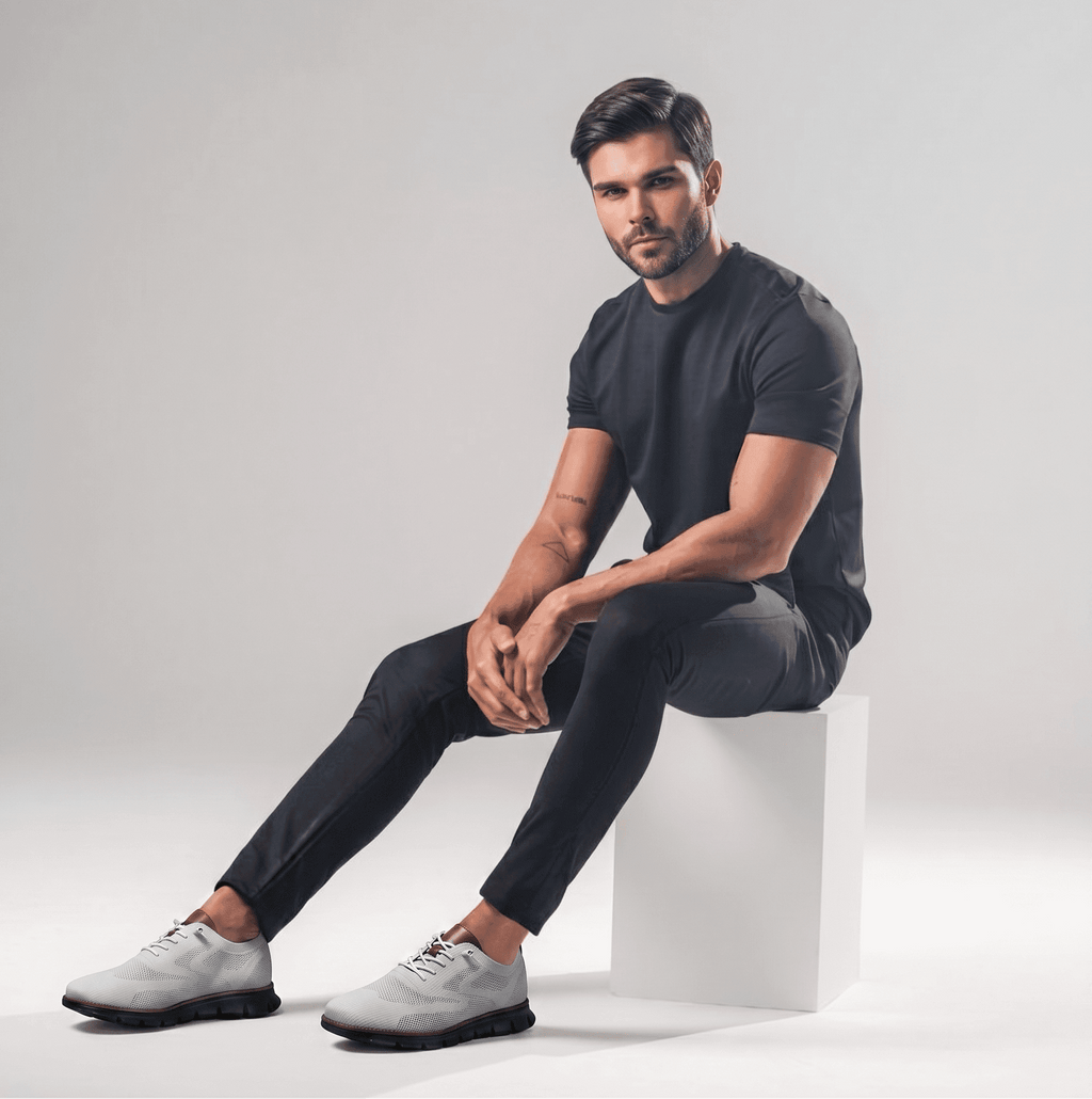 Xavier Breathable Knit Sneakers – Wide-Toe Lug-Sole Contrast-Trim Shoes
