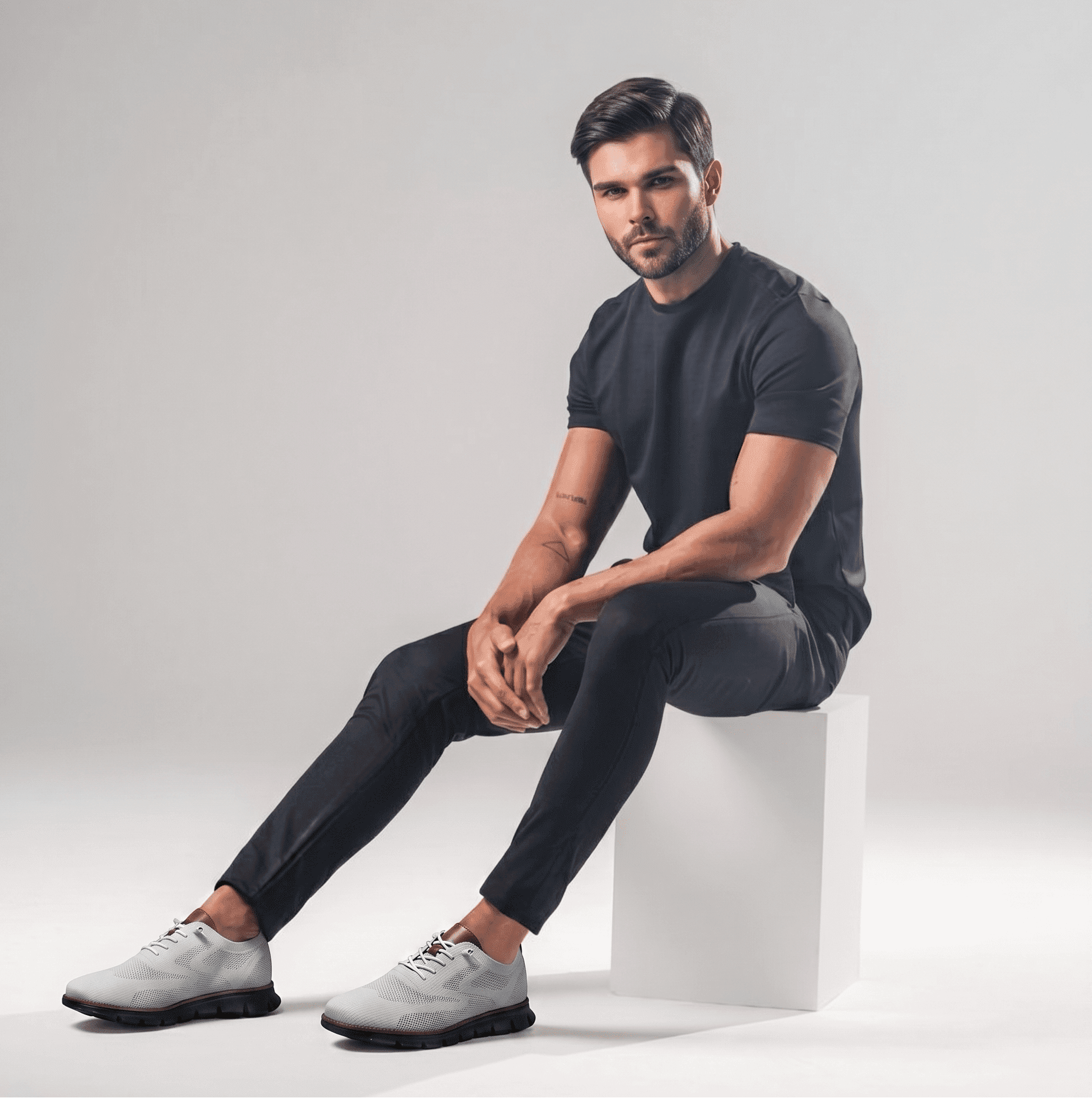Xavier Breathable Knit Sneakers – Wide-Toe Lug-Sole Contrast-Trim Shoes