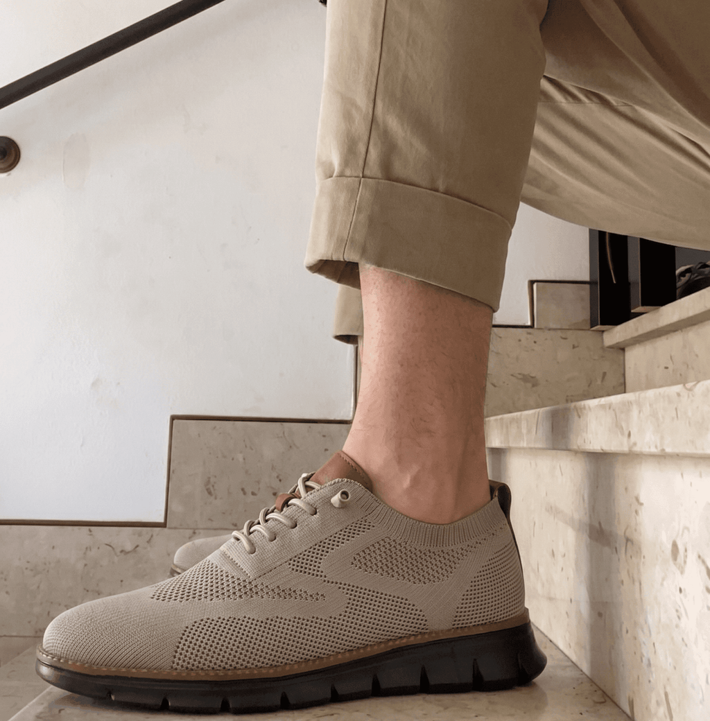 Xavier Breathable Knit Sneakers – Wide-Toe Lug-Sole Contrast-Trim Shoes